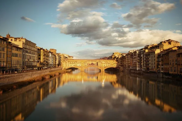 Ponte Vecchio Rivier Arno Florence Italië Bij Zonsopgang — Stockfoto