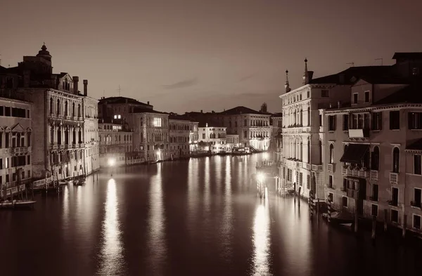 Venedig Kanal Utsikt Natten Med Historiska Byggnader Italien — Stockfoto