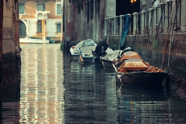 Parque Barcos Canal Del Callejón Venecia Italia — Foto de Stock