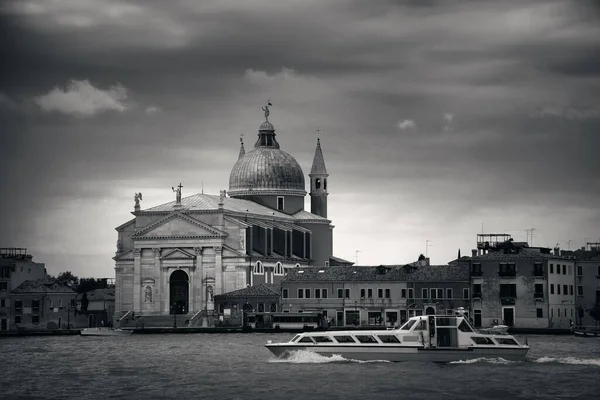 City Skyline Venice Church Historical Buildings Viewed Waterfront Italy — Stock Photo, Image