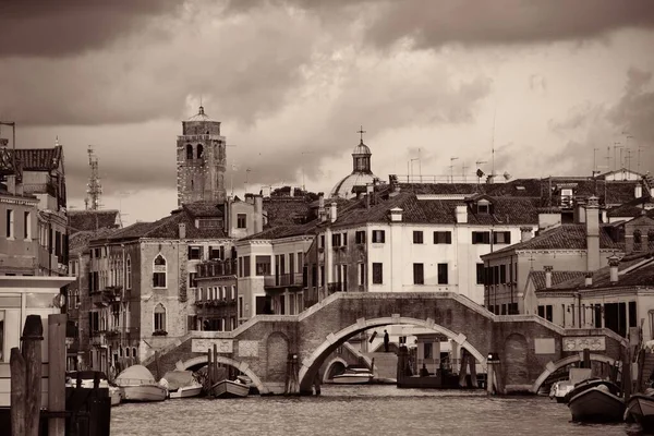 역사적인 건물과 베니스 보기입니다 이탈리아 — 스톡 사진