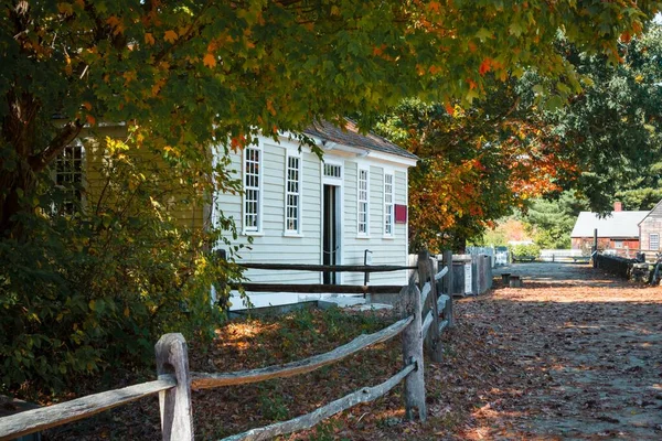 Casa Com Belas Cores Outono Nova Inglaterra Nos Eua — Fotografia de Stock