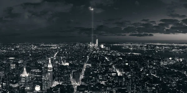 9月11日晚 纽约市市中心天际线全景尽收眼底 — 图库照片