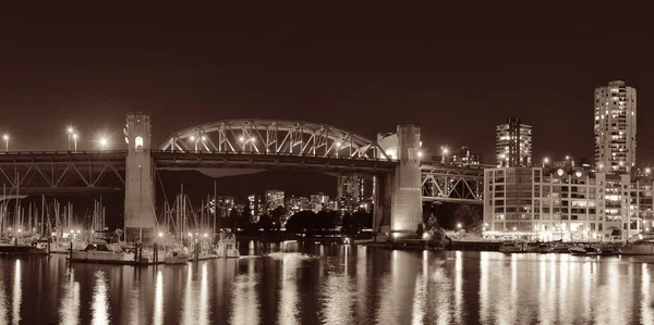 Vancouver False Creek Noite Com Ponte Barco Panorama — Fotografia de Stock
