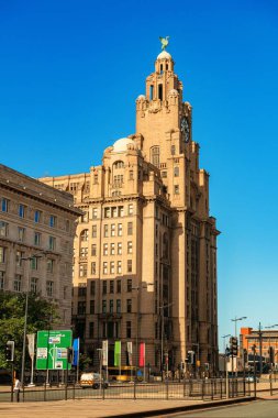 İngiltere 'nin şehir merkezinde şehir manzaralı Liverpool tarihi mimarisi