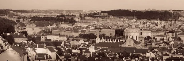 Çek Cumhuriyeti Nde Tarihi Binalar Manzaralı Prag Silueti Manzarası — Stok fotoğraf