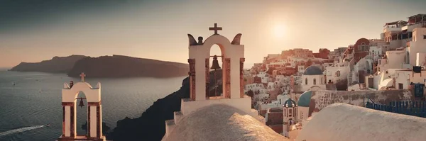 Santorini Taivaanranta Auringonlasku Rakennuksia Kreikassa — kuvapankkivalokuva