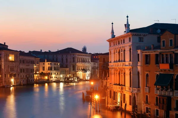 Blick Auf Den Kanal Von Venedig Bei Nacht Mit Historischen — Stockfoto