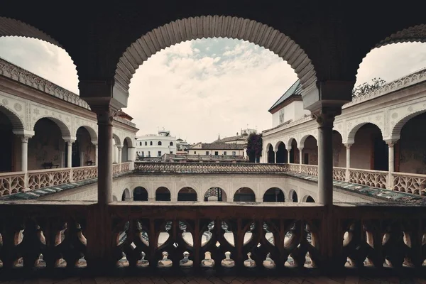 Patio Casa Pilatos Con Bonitos Motivos Decoración Sevilla España — Foto de Stock