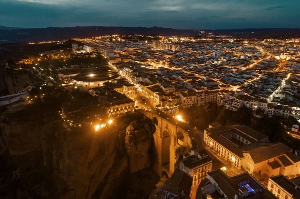 Воздушный Вид Ронду Старыми Зданиями Ночью Испании — стоковое фото
