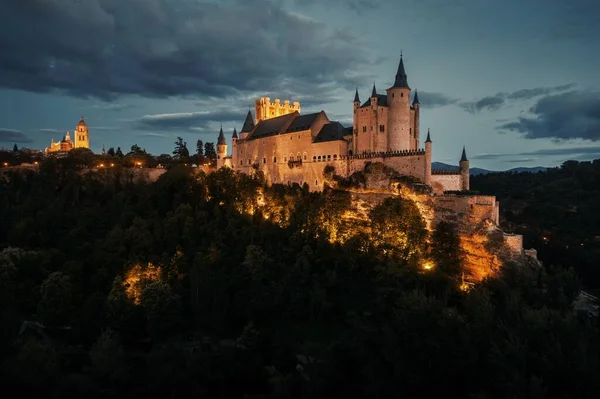 Alcazar Segowii Jako Słynny Punkt Widokowy Nocy Hiszpanii — Zdjęcie stockowe