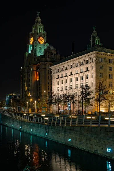 Liverpool Arquitetura Histórica Com Paisagem Urbana Noite Centro Cidade Inglaterra — Fotografia de Stock