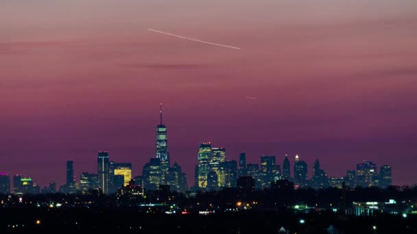 New York City Skyline Bij Zonsopgang Met Architectuur — Stockvideo