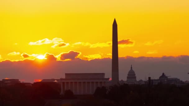 华盛顿纪念碑林肯纪念堂和国会山在日出时分 — 图库视频影像
