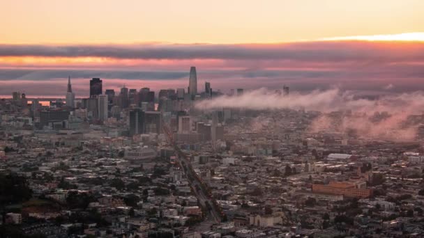 Kaliforniya Güneş Doğarken Gökdelenleri Olan San Francisco Şehir Merkezi Bölgesi — Stok video