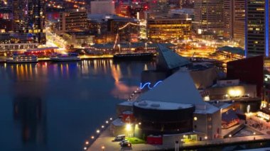 Baltimore gün batımından akşam saatlerine kadar çatı manzarası