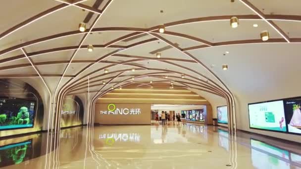 Chongqing China Październik 2021 Dworzec Kolejowy Centrum Handlowe Widok Wnętrza — Wideo stockowe