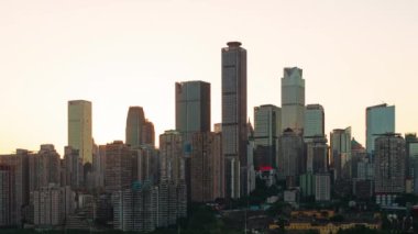 Chongqing şehri zaman çizelgesi Çin 'deki şehir mimarisi ve şehir manzarasının gün batımından gece yarısına kadar.
