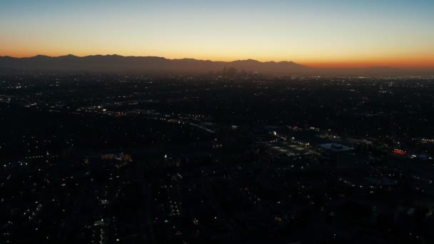 加利福尼亚州洛杉矶日出前住宅建筑的空中景观 — 图库视频影像