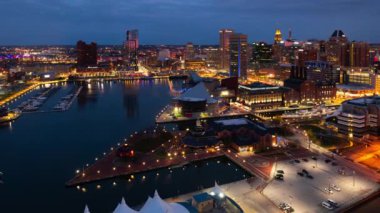 Baltimore 'da gün doğumu zamanı çatı manzarası