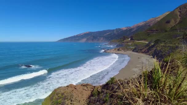 Kaliforniya Daki Big Sur Deniz Kıyısı Boyunca Güzel Bir Manzara — Stok video