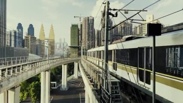 Pociąg Jadący Peron Stacji Mieście Chongqing Chinach — Wideo stockowe