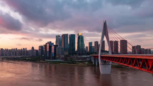 Chongqing Város Timelapse Kilátás Városi Építészet Qiansimen Híd Folyó Felett — Stock videók