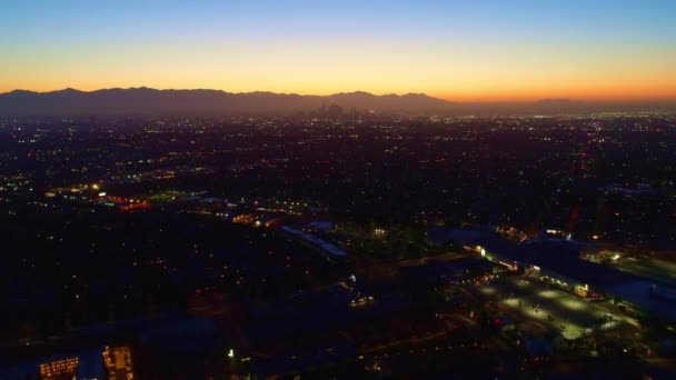 Widok Lotu Ptaka Budynki Mieszkalne Przed Wschodem Słońca Los Angeles — Wideo stockowe