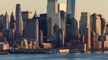 Mimari zaman aşımına uğramış New York şehrinin gökyüzü manzarası