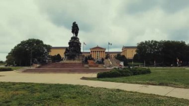 Philadelphia, Pennsylvania 'daki Washington Anıtı' nın yakın görüntüsü.