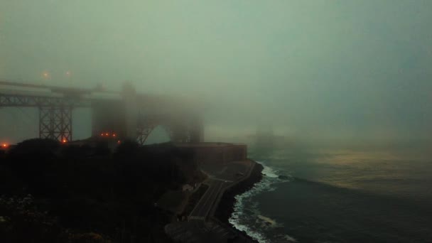 Golden Gate Bridge Nella Nebbia Pesante San Francisco California Usa — Video Stock