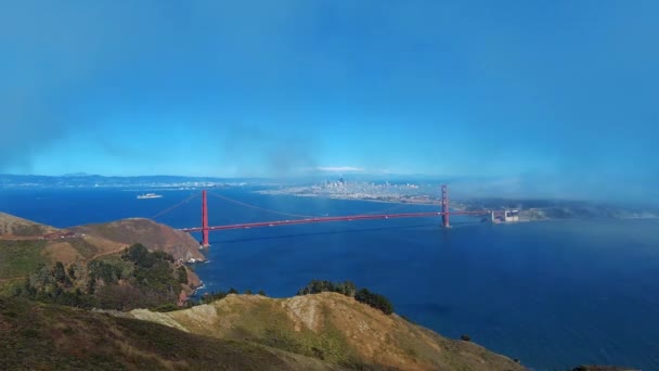 Kaliforniya Yoğun Siste San Francisco Golden Gate Köprüsü — Stok video