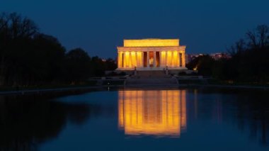 Lincoln Memorial Kapanış Saati Washington DC 'de gün doğumunu gösteriyor