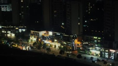 CHONGQING, ÇİN - 2 OT 2021: sokak manzarası