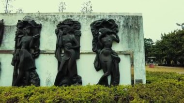 GuANGZHOU, ÇİN - 2, 2021: Liang Mingcheng Heykel Bahçesinde heykel yakın görüntüsü.