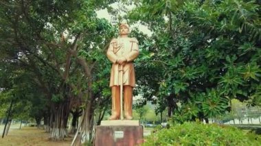 GuANGZHOU, ÇİN - 2, 2021: Liang Mingcheng Heykel Bahçesinde heykel yakın görüntüsü.