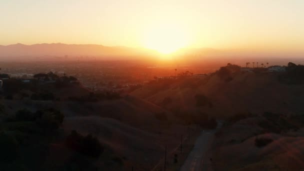 Widok Lotu Ptaka Budynki Mieszkalne Wschodzie Słońca Los Angeles Kalifornii — Wideo stockowe