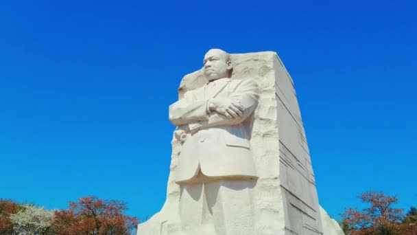 Martin Luther King Güneşli Bir Bahar Gününde Anma Töreni — Stok video