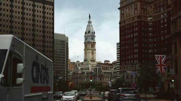 Philadelphia Usa Kwiecień 2021 Widok Ulicę Śródmieścia Zabudową Miejską — Wideo stockowe