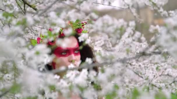 Retrato Uma Mulher Com Flores Ucrânia Guerreiro — Vídeo de Stock