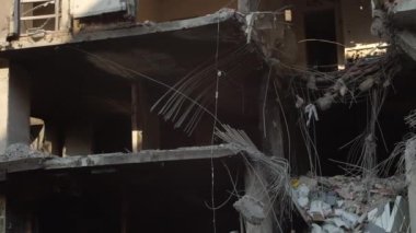 Kyiv Ukrayna 05.03.2022 Savaş sırasında roketle yıkılan binalar