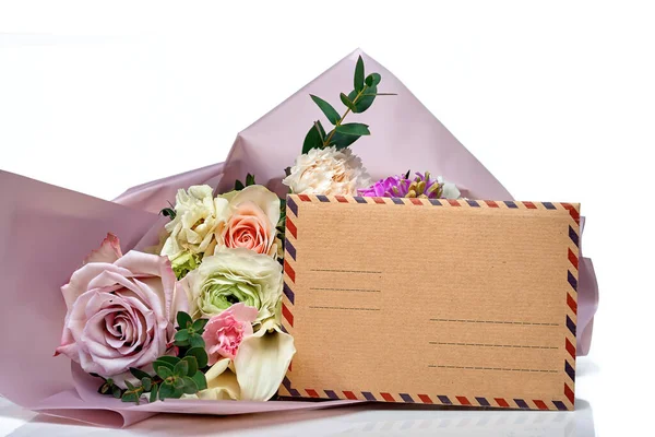 Postcard Bouquet Flowers Greeting Postal Envelope White Background Concept Mother — Stock Photo, Image