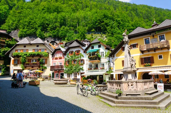 Рыночная площадь в Hallstatt, Австрия — стоковое фото