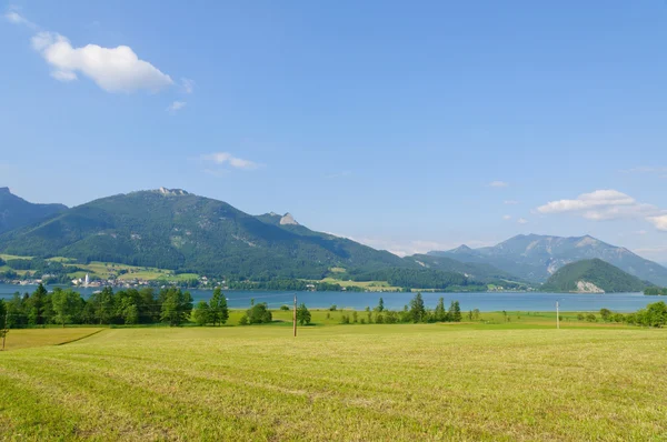 Alpy a jezera wolfgangsee v Rakousku — Stock fotografie