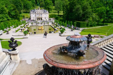 Almanya'da Linderhof Sarayı