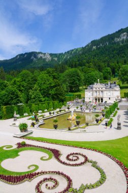 Almanya'da Linderhof Sarayı