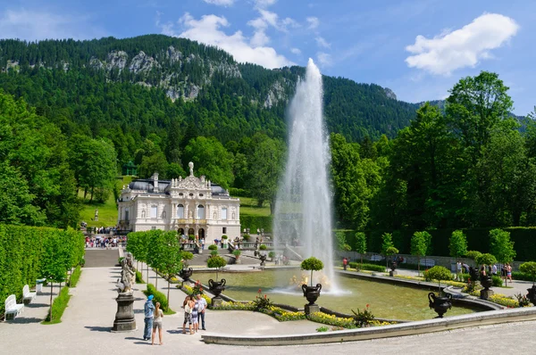 Almanya'da Linderhof Sarayı