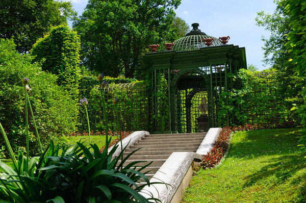 Garden of the Linderhof Palace in Germany