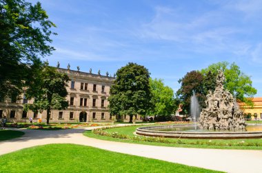 Yaz aylarında Schlossgarten de erlangen, Almanya