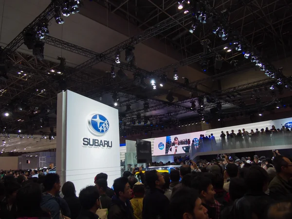 Tokyo, Japonya - 23 Kasım 2013: standında subaru